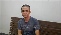 Khởi tố 2 đối tượng ôm lựu đạn 'cố thủ', chống người thi hành công vụ